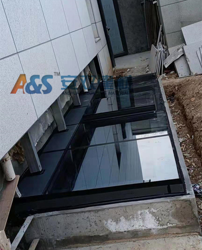 采光井電動(dòng)天窗